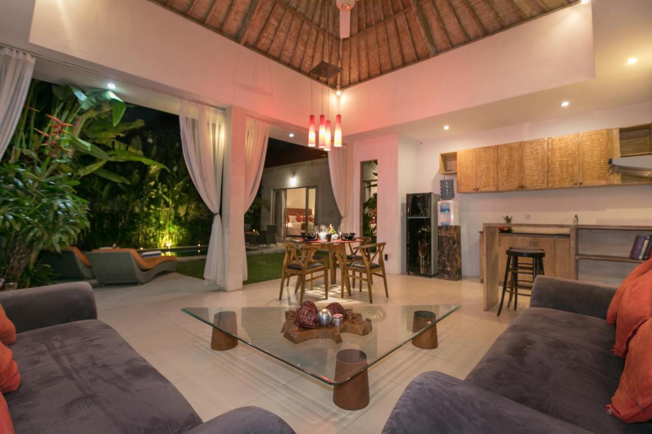 Villa Briana Seminyak By Villas R Us Buitenkant foto